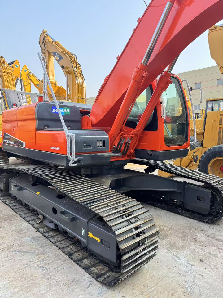 DOOSAN DX225 - Bager gusjeničar: slika DOOSAN DX225 - Bager gusjeničar DOOSAN DX225 - Bager gusjeničar: slika DOOSAN DX225 - Bager gusjeničar