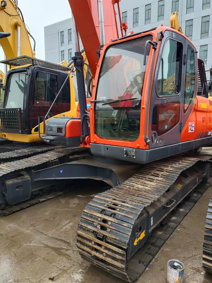 DOOSAN DX225LC - Bager gusjeničar: slika DOOSAN DX225LC - Bager gusjeničar DOOSAN DX225LC - Bager gusjeničar: slika DOOSAN DX225LC - Bager gusjeničar