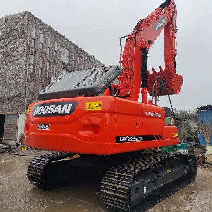 DOOSAN DX225LCA - Bager gusjeničar: slika DOOSAN DX225LCA - Bager gusjeničar DOOSAN DX225LCA - Bager gusjeničar: slika DOOSAN DX225LCA - Bager gusjeničar