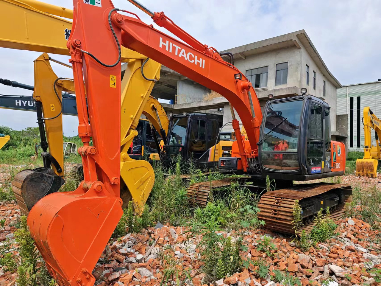 HITACHI EX120-5 - Bager gusjeničar: slika HITACHI EX120-5 - Bager gusjeničar HITACHI EX120-5 - Bager gusjeničar: slika HITACHI EX120-5 - Bager gusjeničar