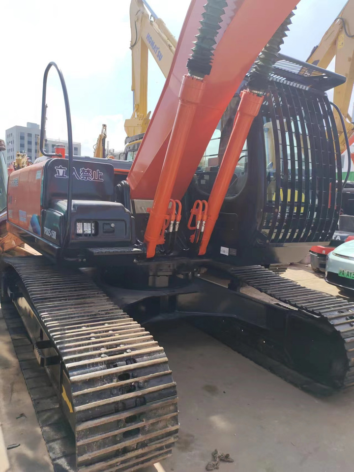 HITACHI ZX200 - Bager gusjeničar: slika HITACHI ZX200 - Bager gusjeničar HITACHI ZX200 - Bager gusjeničar: slika HITACHI ZX200 - Bager gusjeničar