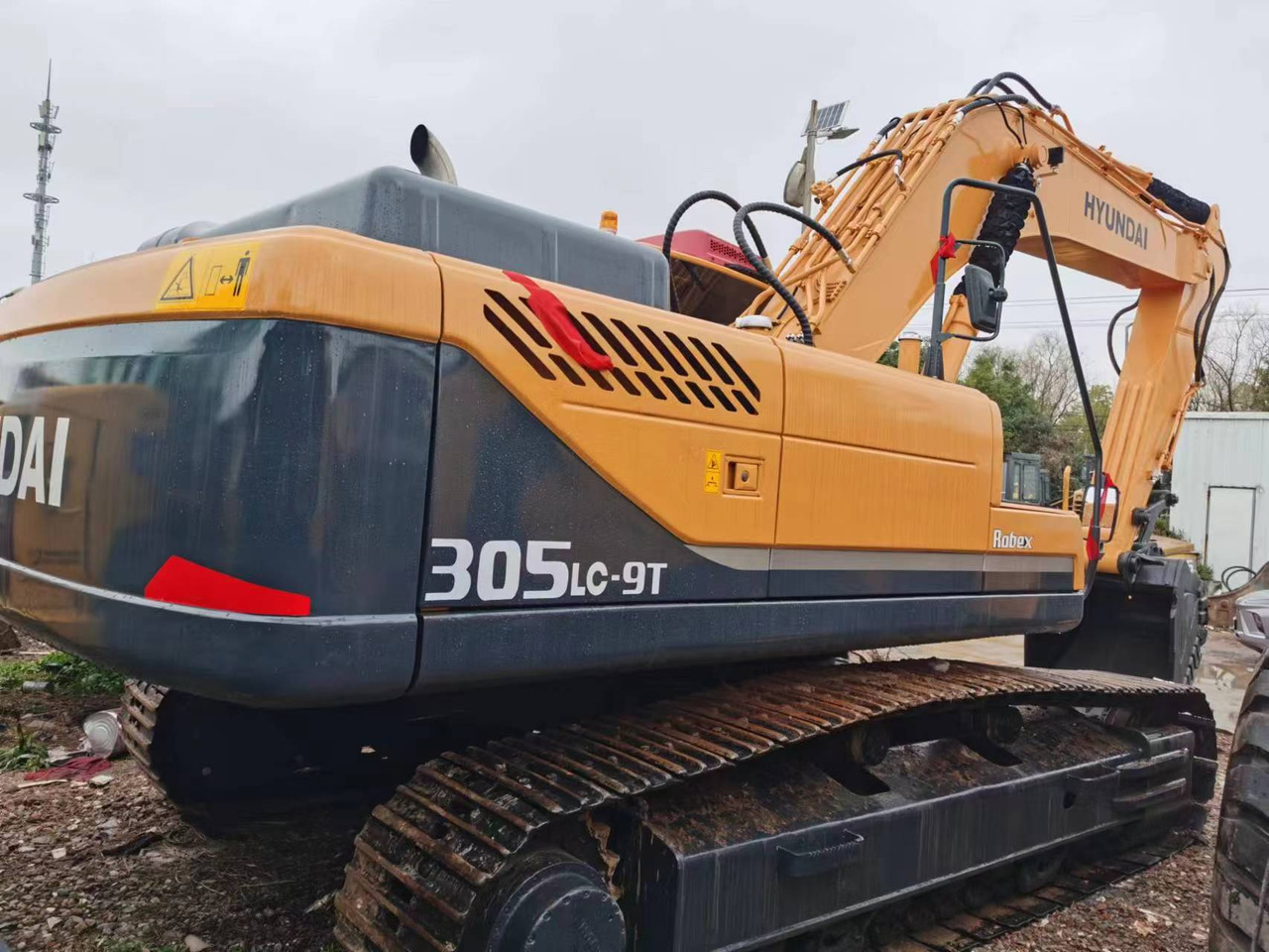 HYUNDAI 305LC-9T - Bager gusjeničar: slika HYUNDAI 305LC-9T - Bager gusjeničar HYUNDAI 305LC-9T - Bager gusjeničar: slika HYUNDAI 305LC-9T - Bager gusjeničar