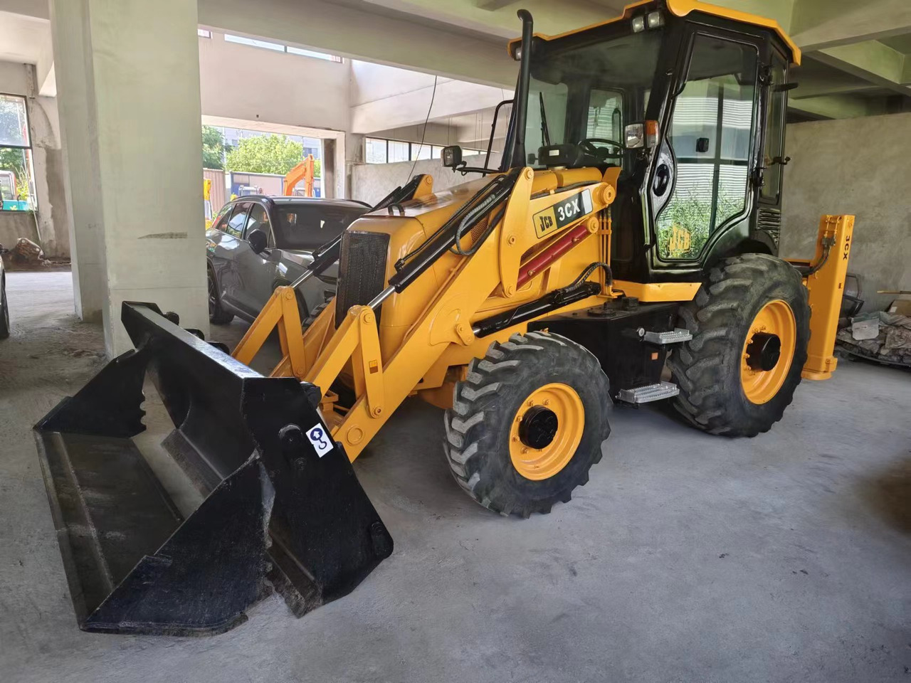 JCB 3CX - Rovokopač-utovarivač: slika JCB 3CX - Rovokopač-utovarivač JCB 3CX - Rovokopač-utovarivač: slika JCB 3CX - Rovokopač-utovarivač