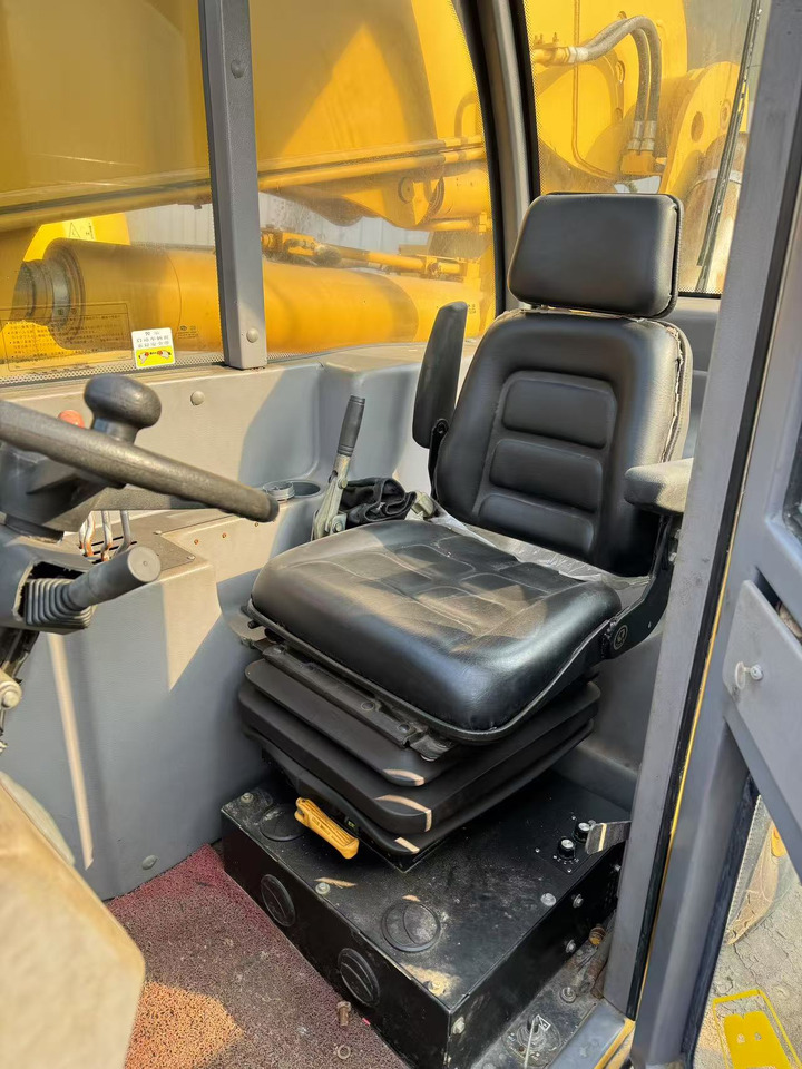 JCB 535 - Teleskopski rukovatelj: slika JCB 535 - Teleskopski rukovatelj JCB 535 - Teleskopski rukovatelj: slika JCB 535 - Teleskopski rukovatelj