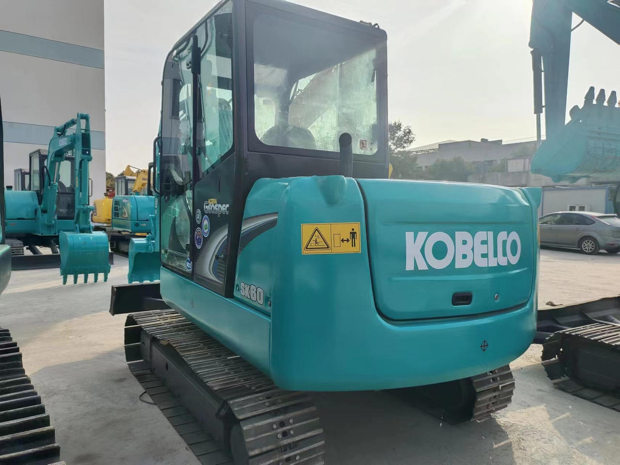 KOBELCO SK60-8 - Mini bager: slika KOBELCO SK60-8 - Mini bager KOBELCO SK60-8 - Mini bager: slika KOBELCO SK60-8 - Mini bager