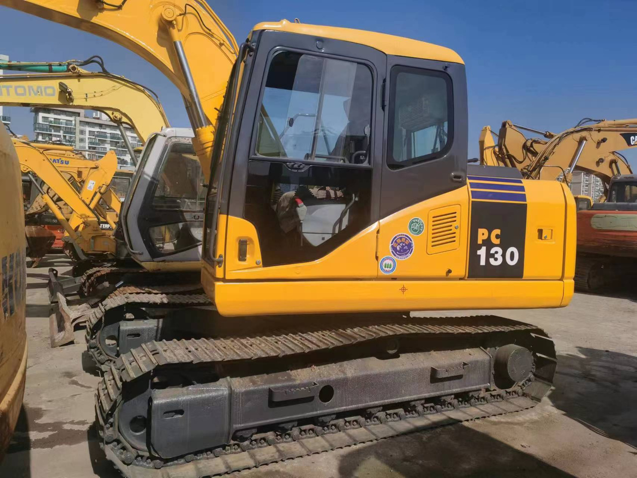 KOMATSU PC130-7 - Bager gusjeničar: slika KOMATSU PC130-7 - Bager gusjeničar KOMATSU PC130-7 - Bager gusjeničar: slika KOMATSU PC130-7 - Bager gusjeničar