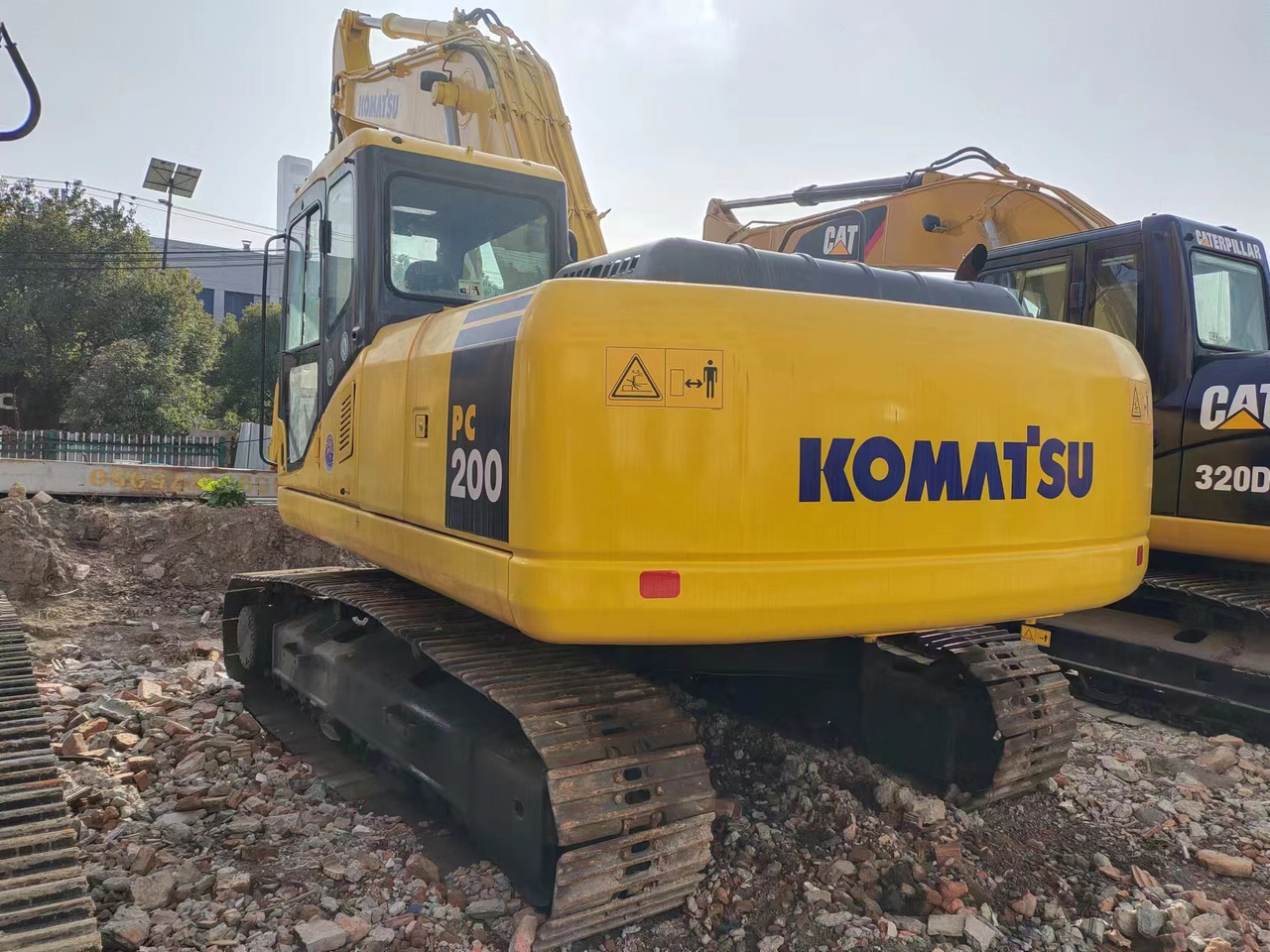 KOMATSU PC200-7 - Bager gusjeničar: slika KOMATSU PC200-7 - Bager gusjeničar KOMATSU PC200-7 - Bager gusjeničar: slika KOMATSU PC200-7 - Bager gusjeničar