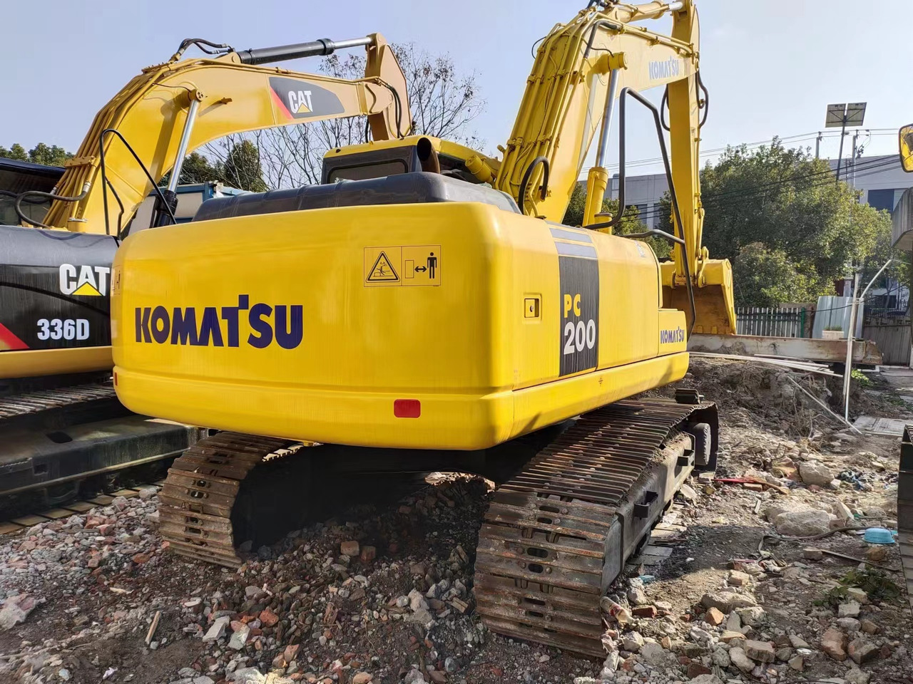 Bager gusjeničar KOMATSU PC200-7: slika Bager gusjeničar KOMATSU PC200-7