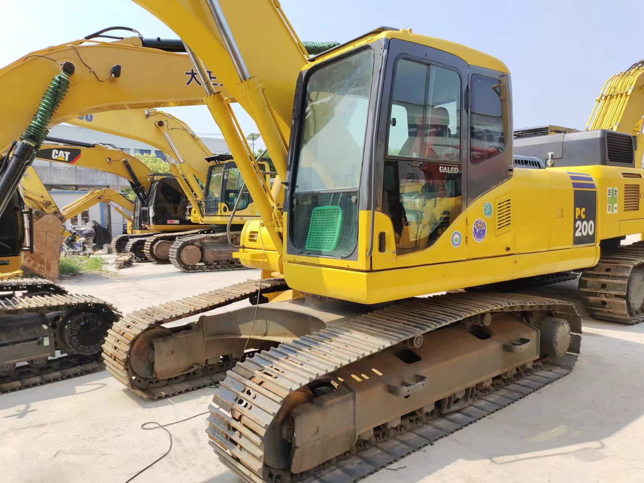 KOMATSU PC200-7 PC200 - Bager gusjeničar: slika KOMATSU PC200-7 PC200 - Bager gusjeničar KOMATSU PC200-7 PC200 - Bager gusjeničar: slika KOMATSU PC200-7 PC200 - Bager gusjeničar