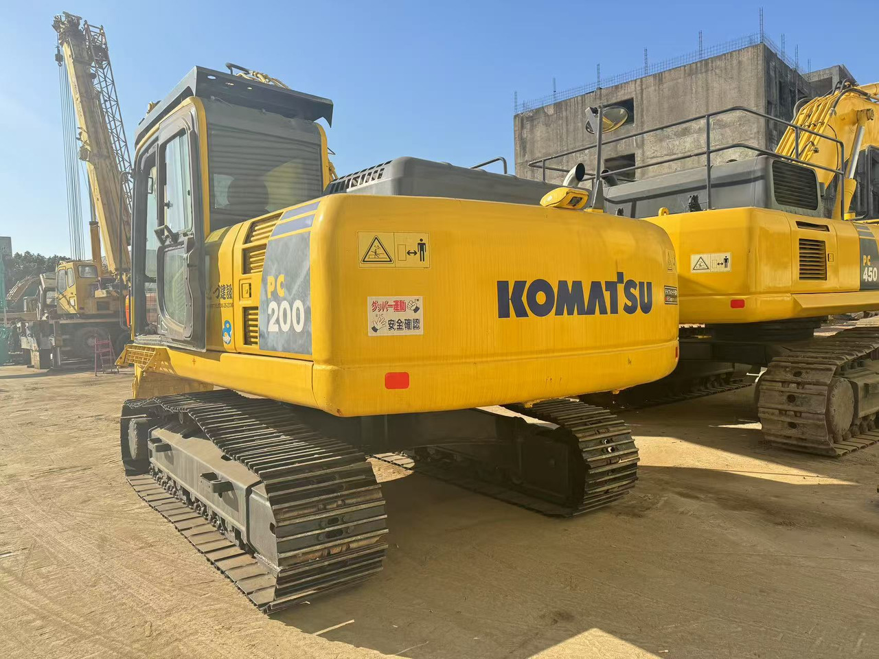 KOMATSU PC200-8 - Bager gusjeničar: slika KOMATSU PC200-8 - Bager gusjeničar KOMATSU PC200-8 - Bager gusjeničar: slika KOMATSU PC200-8 - Bager gusjeničar