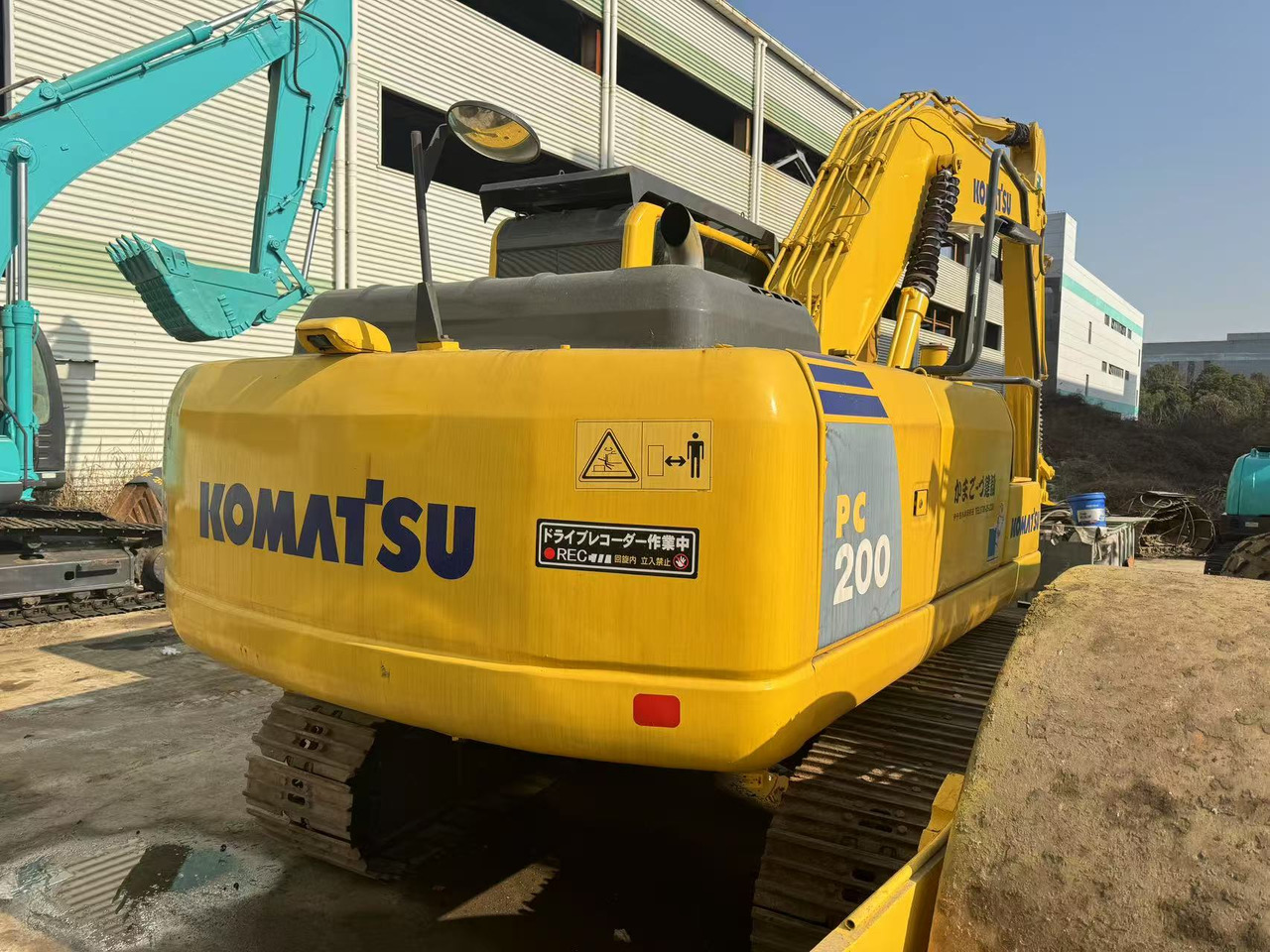 KOMATSU PC200-8 - Bager gusjeničar: slika KOMATSU PC200-8 - Bager gusjeničar KOMATSU PC200-8 - Bager gusjeničar: slika KOMATSU PC200-8 - Bager gusjeničar