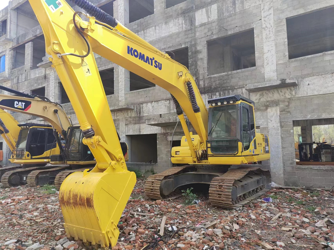 KOMATSU PC200-8 PC200-7 PC220-7 - Bager gusjeničar: slika KOMATSU PC200-8 PC200-7 PC220-7 - Bager gusjeničar KOMATSU PC200-8 PC200-7 PC220-7 - Bager gusjeničar: slika KOMATSU PC200-8 PC200-7 PC220-7 - Bager gusjeničar