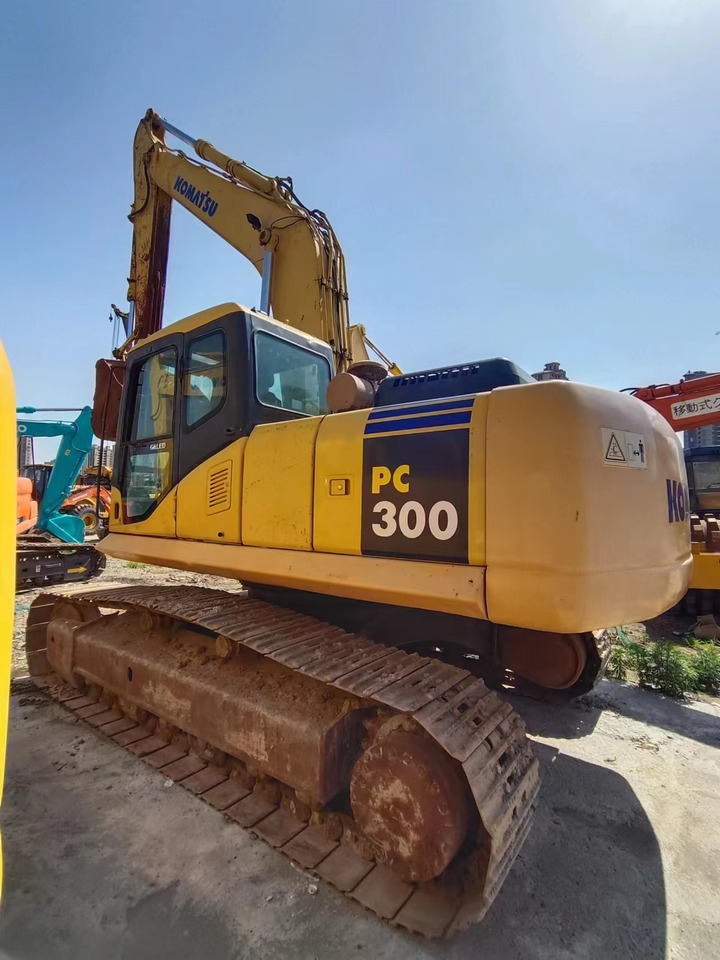 KOMATSU PC300-7 - Bager gusjeničar: slika KOMATSU PC300-7 - Bager gusjeničar KOMATSU PC300-7 - Bager gusjeničar: slika KOMATSU PC300-7 - Bager gusjeničar