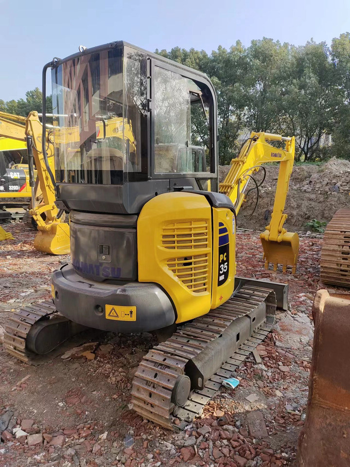KOMATSU PC35MR - Mini bager: slika KOMATSU PC35MR - Mini bager KOMATSU PC35MR - Mini bager: slika KOMATSU PC35MR - Mini bager