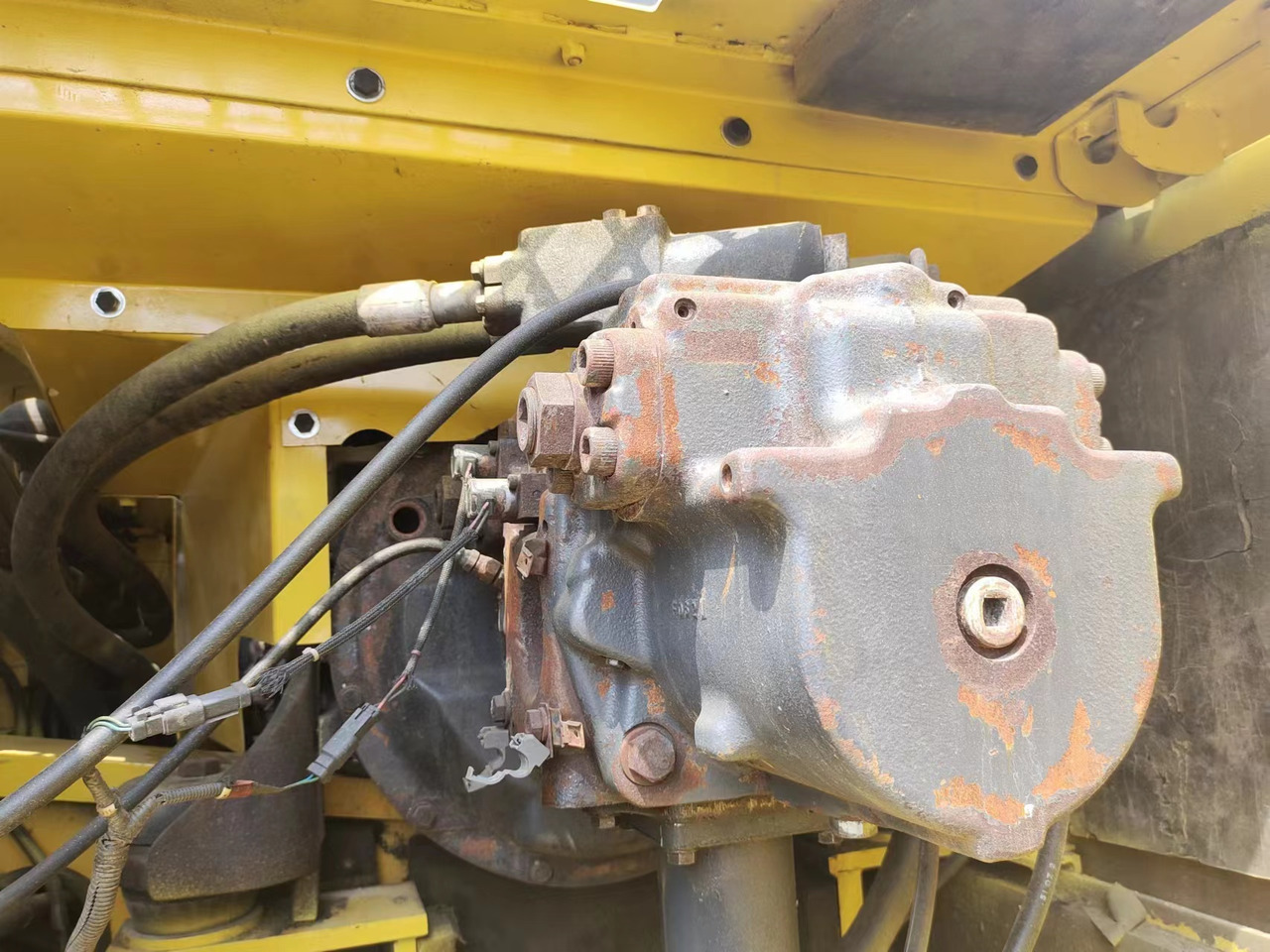 KOMATSU PC400-8R - Bager gusjeničar: slika KOMATSU PC400-8R - Bager gusjeničar KOMATSU PC400-8R - Bager gusjeničar: slika KOMATSU PC400-8R - Bager gusjeničar