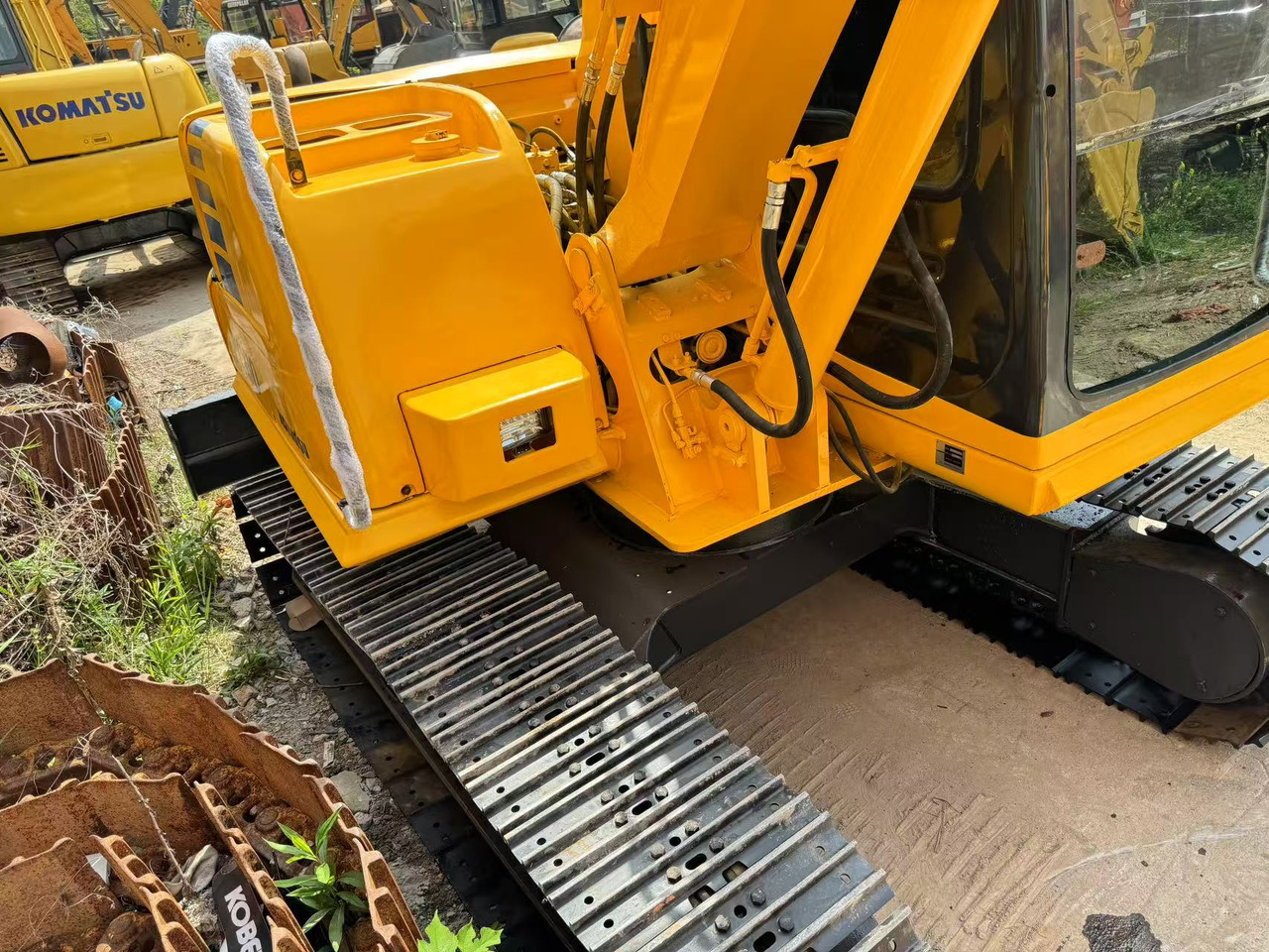 KOMATSU PC60-7 - Mini bager: slika KOMATSU PC60-7 - Mini bager KOMATSU PC60-7 - Mini bager: slika KOMATSU PC60-7 - Mini bager
