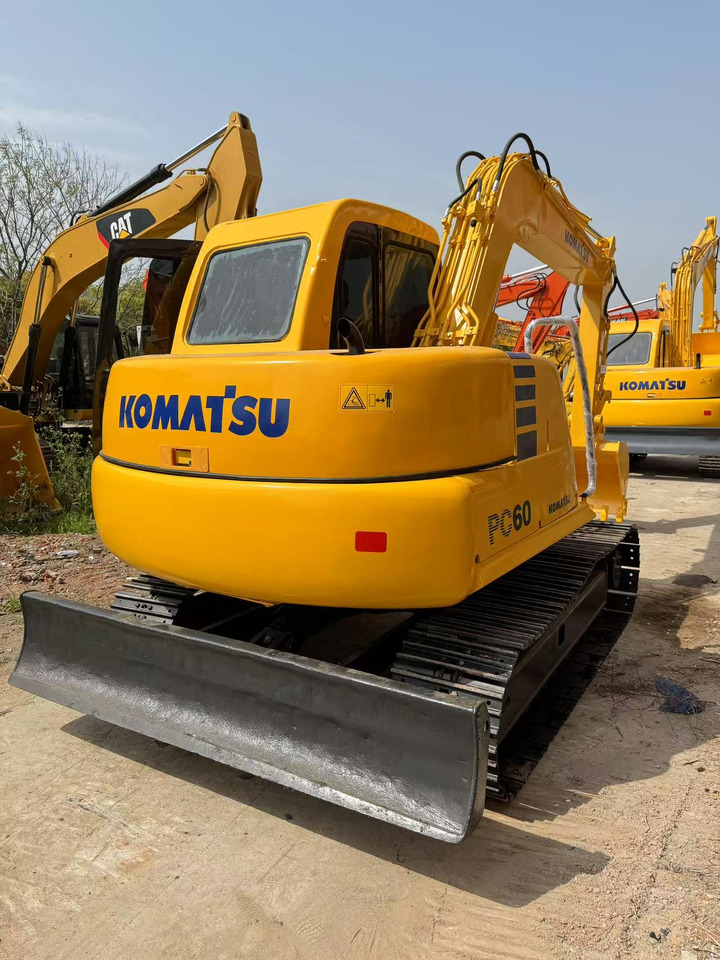 KOMATSU PC60-7 - Mini bager: slika KOMATSU PC60-7 - Mini bager KOMATSU PC60-7 - Mini bager: slika KOMATSU PC60-7 - Mini bager