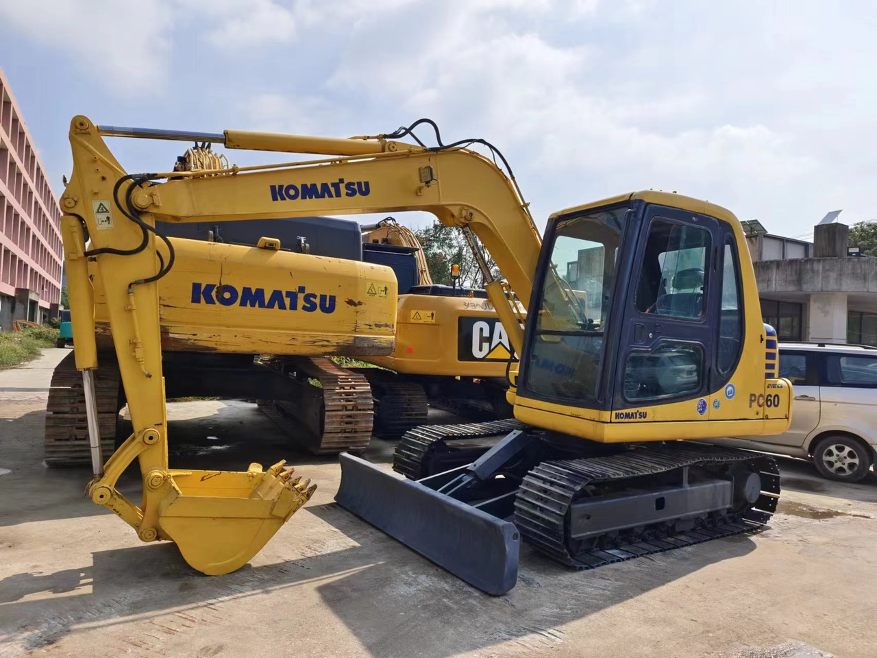 KOMATSU PC60-7 PC56 PC60 - Mini bager: slika KOMATSU PC60-7 PC56 PC60 - Mini bager KOMATSU PC60-7 PC56 PC60 - Mini bager: slika KOMATSU PC60-7 PC56 PC60 - Mini bager