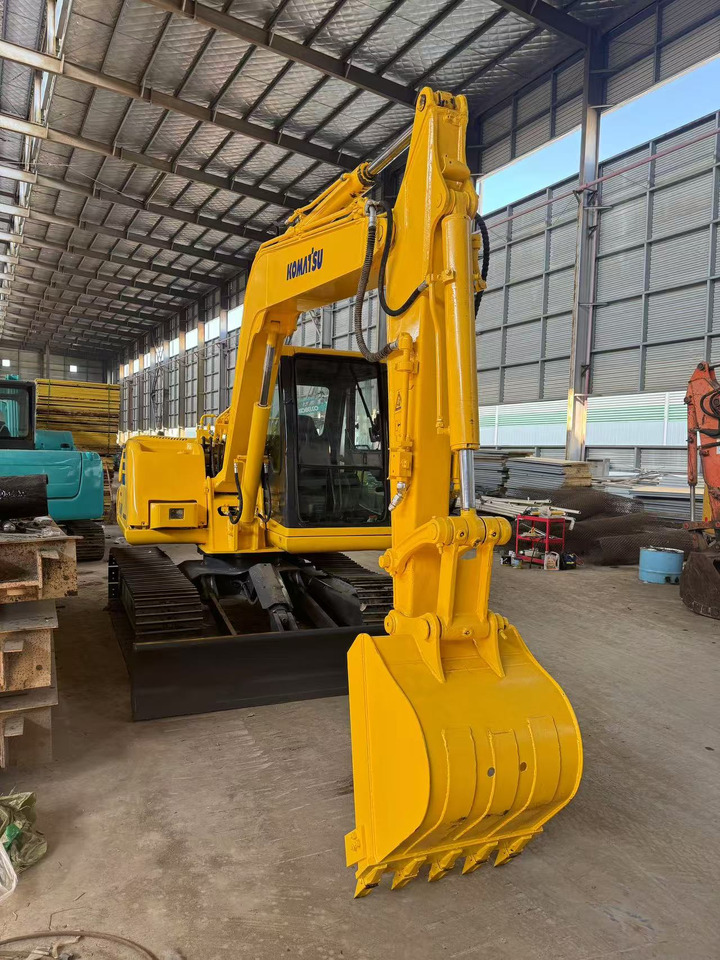KOMATSU PC60-7 PC60 - Mini bager: slika KOMATSU PC60-7 PC60 - Mini bager KOMATSU PC60-7 PC60 - Mini bager: slika KOMATSU PC60-7 PC60 - Mini bager
