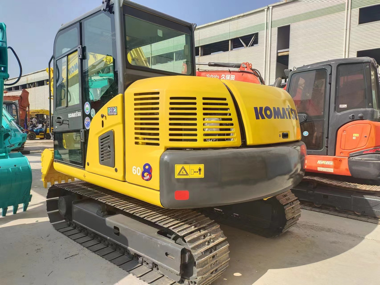 KOMATSU PC60-8 - Mini bager: slika KOMATSU PC60-8 - Mini bager KOMATSU PC60-8 - Mini bager: slika KOMATSU PC60-8 - Mini bager