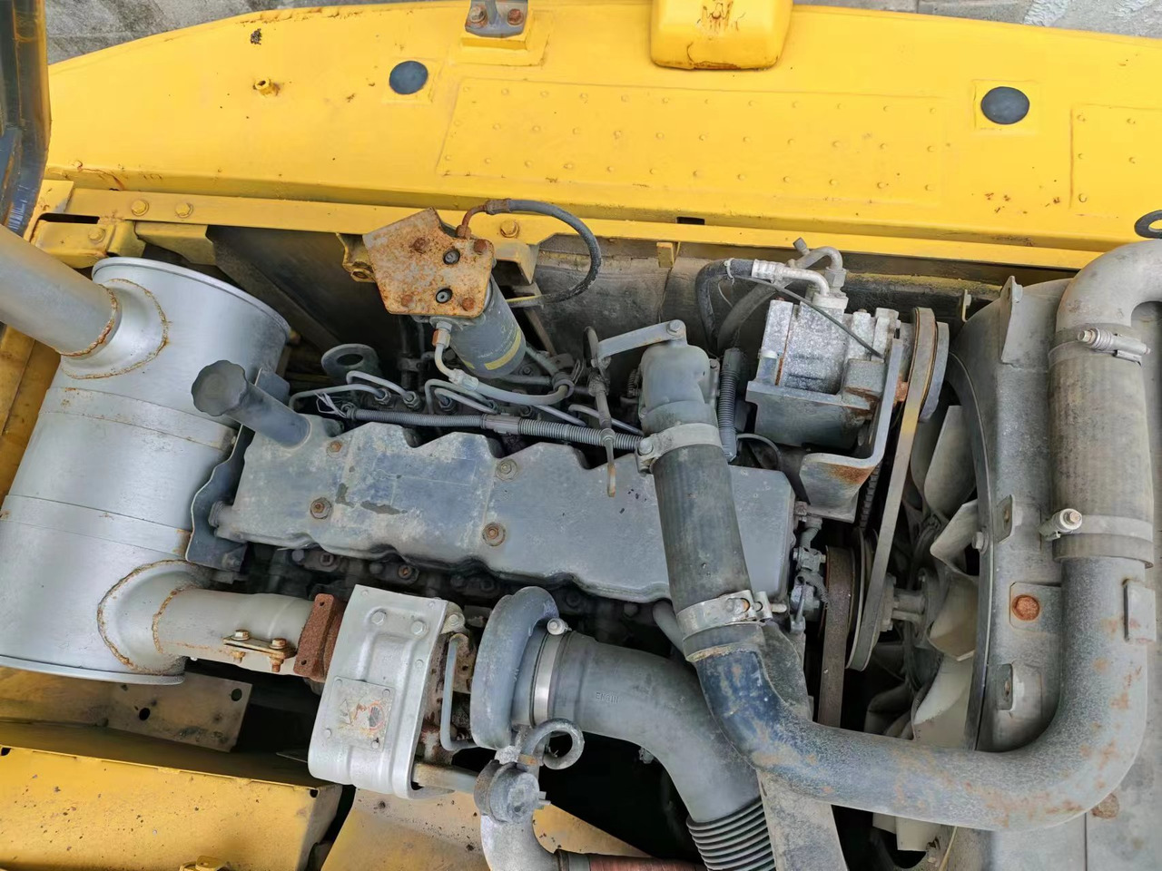 KOMATSU pc200-8 pc200 Japan made - Bager gusjeničar: slika KOMATSU pc200-8 pc200 Japan made - Bager gusjeničar KOMATSU pc200-8 pc200 Japan made - Bager gusjeničar: slika KOMATSU pc200-8 pc200 Japan made - Bager gusjeničar