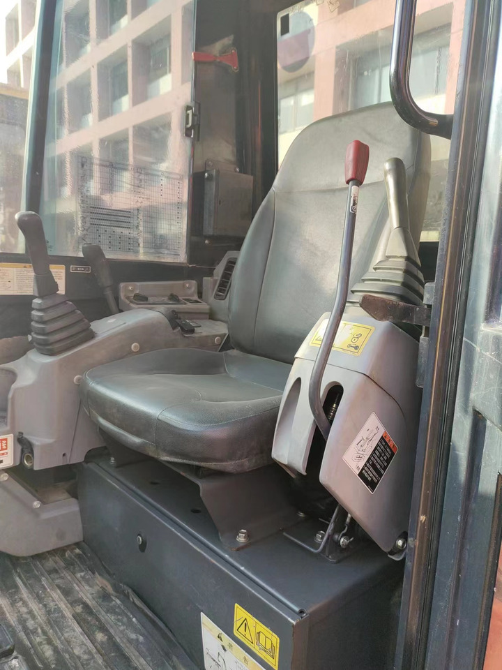 KUBOTA KX155-5 - Mini bager: slika KUBOTA KX155-5 - Mini bager KUBOTA KX155-5 - Mini bager: slika KUBOTA KX155-5 - Mini bager