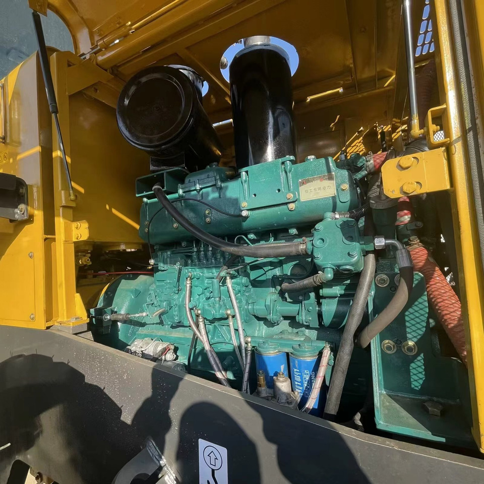 SDLG LG956L - Utovarivač na kotačima: slika SDLG LG956L - Utovarivač na kotačima SDLG LG956L - Utovarivač na kotačima: slika SDLG LG956L - Utovarivač na kotačima