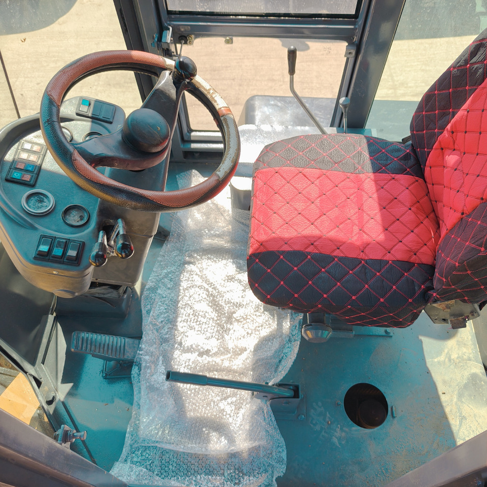 SDLG LGB680 - Rovokopač-utovarivač: slika SDLG LGB680 - Rovokopač-utovarivač SDLG LGB680 - Rovokopač-utovarivač: slika SDLG LGB680 - Rovokopač-utovarivač