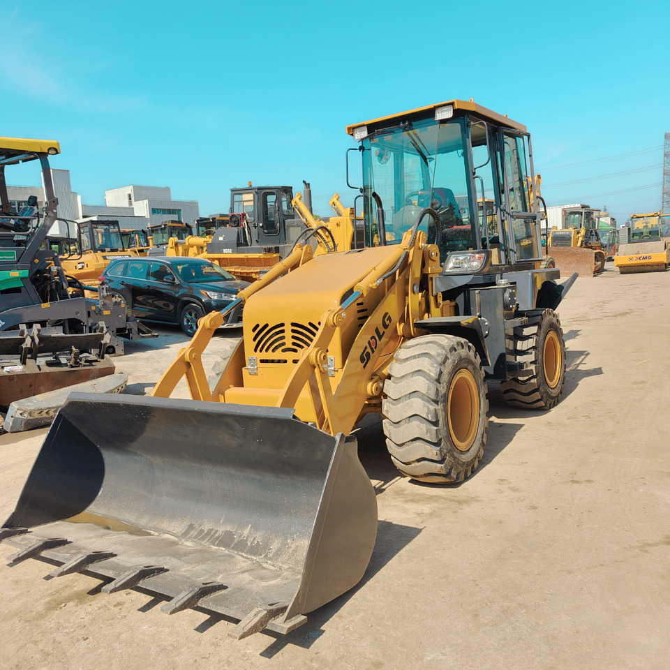 SDLG LGB680 - Rovokopač-utovarivač: slika SDLG LGB680 - Rovokopač-utovarivač SDLG LGB680 - Rovokopač-utovarivač: slika SDLG LGB680 - Rovokopač-utovarivač