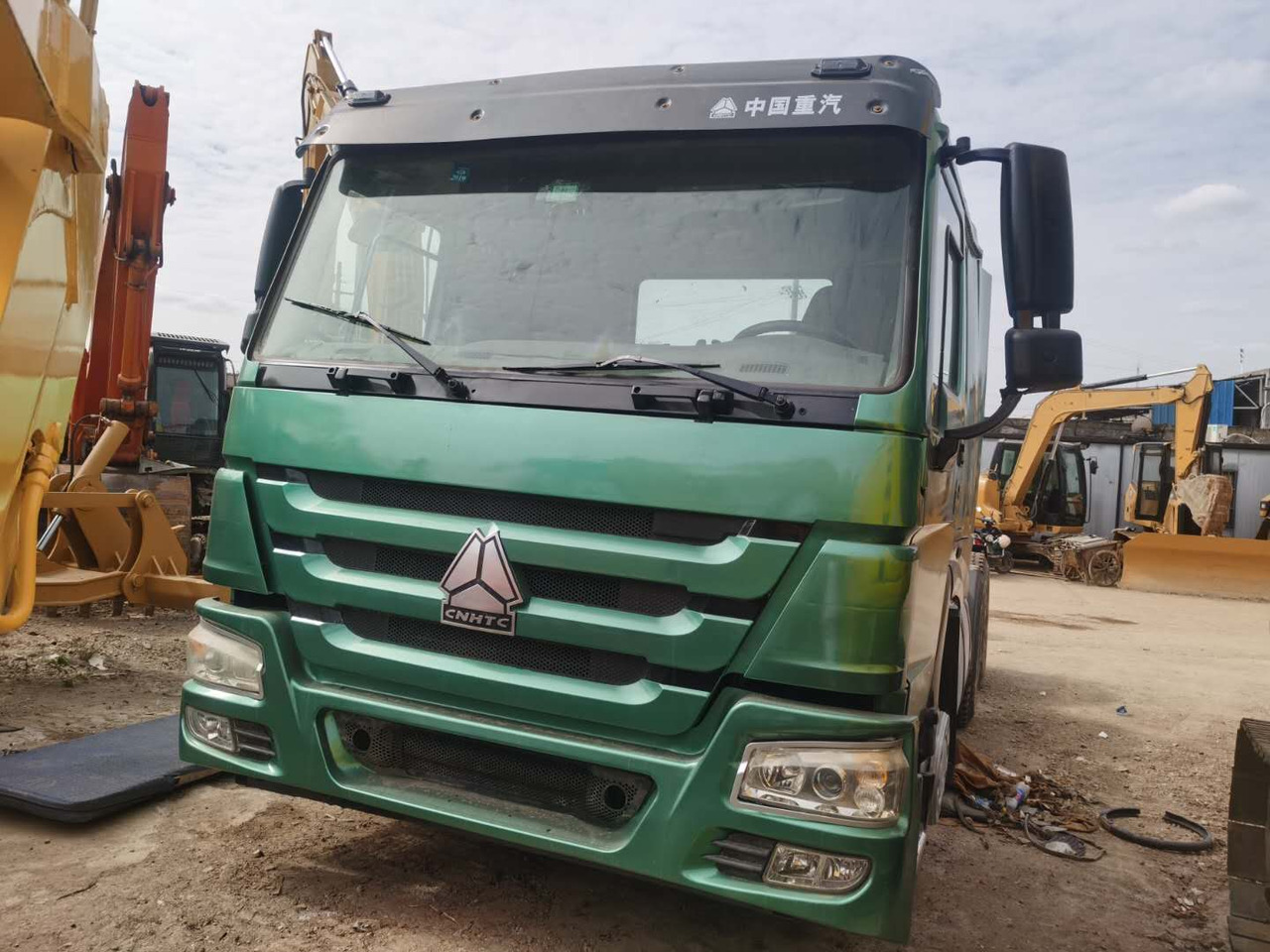 HOWO truck - Tegljač: slika HOWO truck - Tegljač HOWO truck - Tegljač: slika HOWO truck - Tegljač