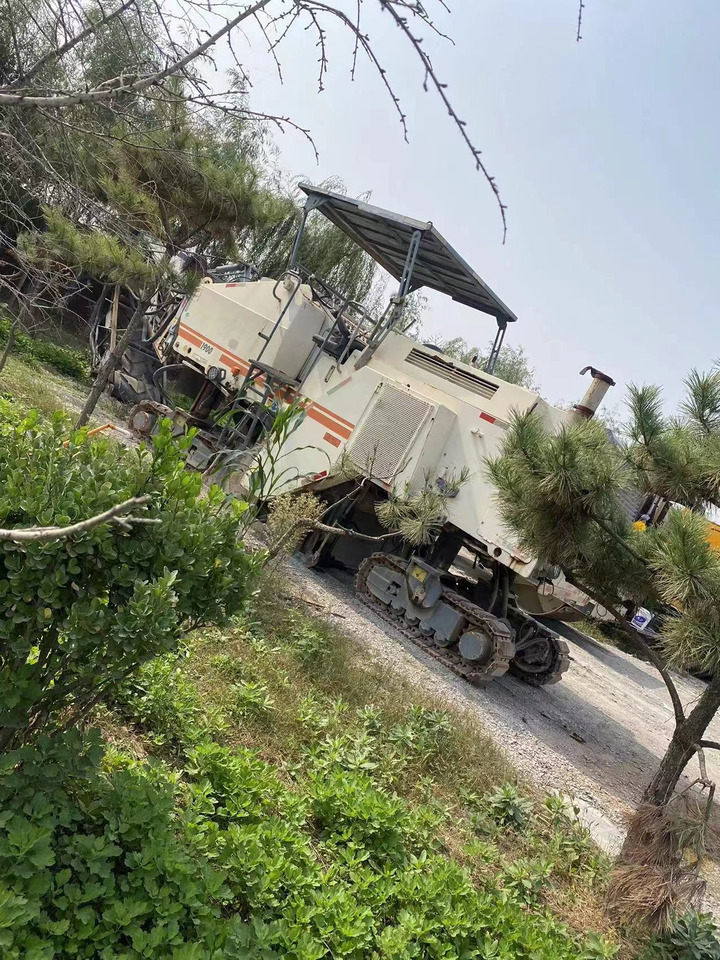 WIRTGEN 1900 - Hladni planer: slika WIRTGEN 1900 - Hladni planer WIRTGEN 1900 - Hladni planer: slika WIRTGEN 1900 - Hladni planer