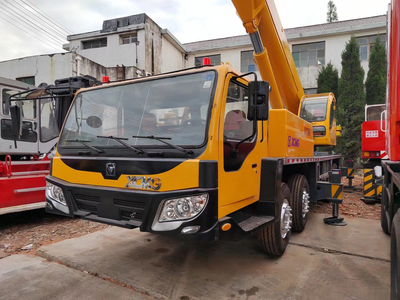 XCMG QY70K good condition QY25K QY50K QY100K QY130K China brand mobile crane - Autodizalica: slika XCMG QY70K good condition QY25K QY50K QY100K QY130K China brand mobile crane - Autodizalica XCMG QY70K good condition QY25K QY50K QY100K QY130K China brand mobile crane - Autodizalica: slika XCMG QY70K good condition QY25K QY50K QY100K QY130K China brand mobile crane - Autodizalica
