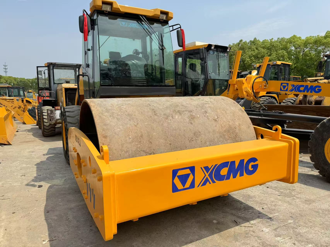 XCMG XS143J - Cestovni valjak: slika XCMG XS143J - Cestovni valjak XCMG XS143J - Cestovni valjak: slika XCMG XS143J - Cestovni valjak