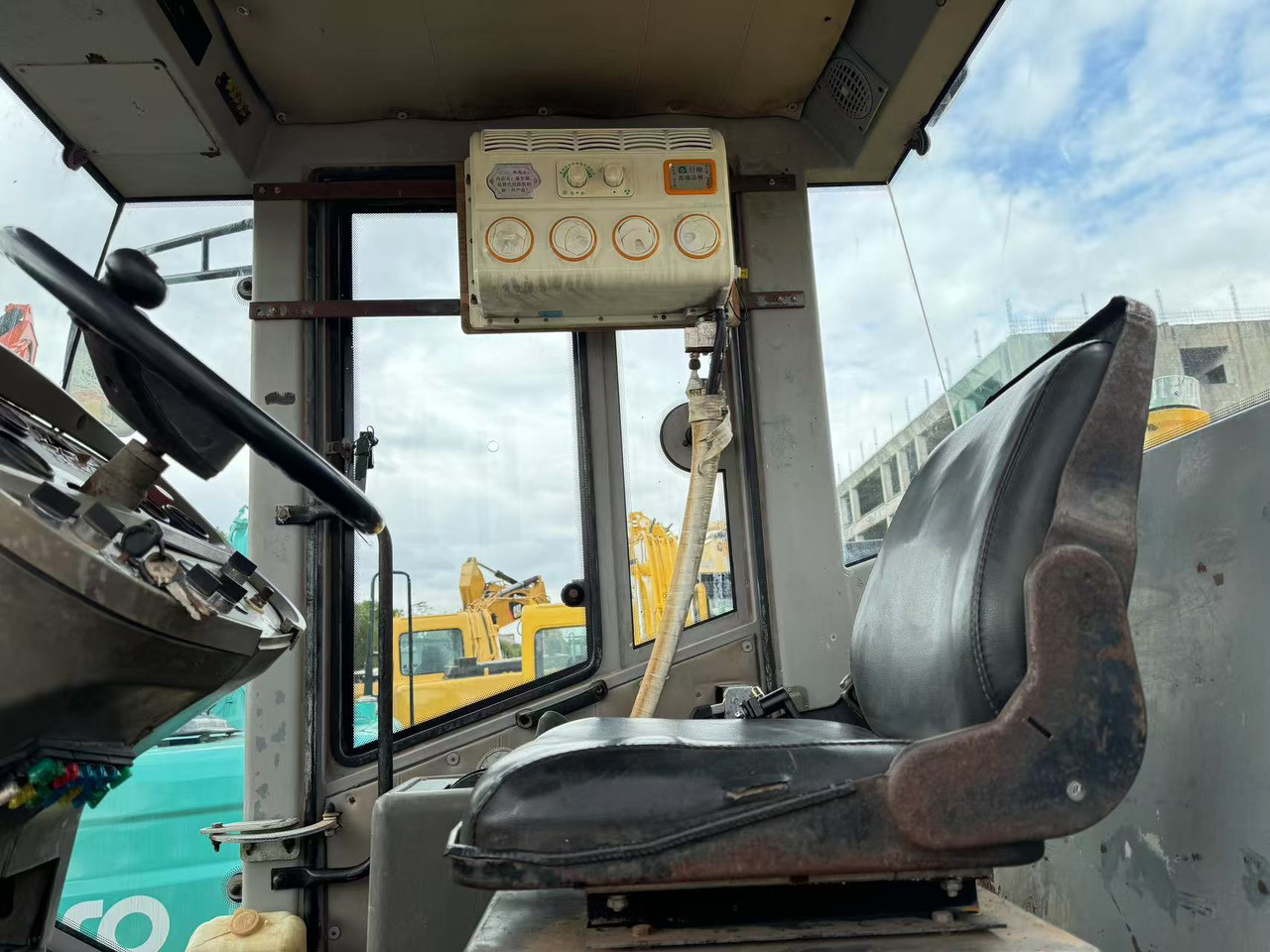 XCMG XS222J - Kompaktor: slika XCMG XS222J - Kompaktor XCMG XS222J - Kompaktor: slika XCMG XS222J - Kompaktor