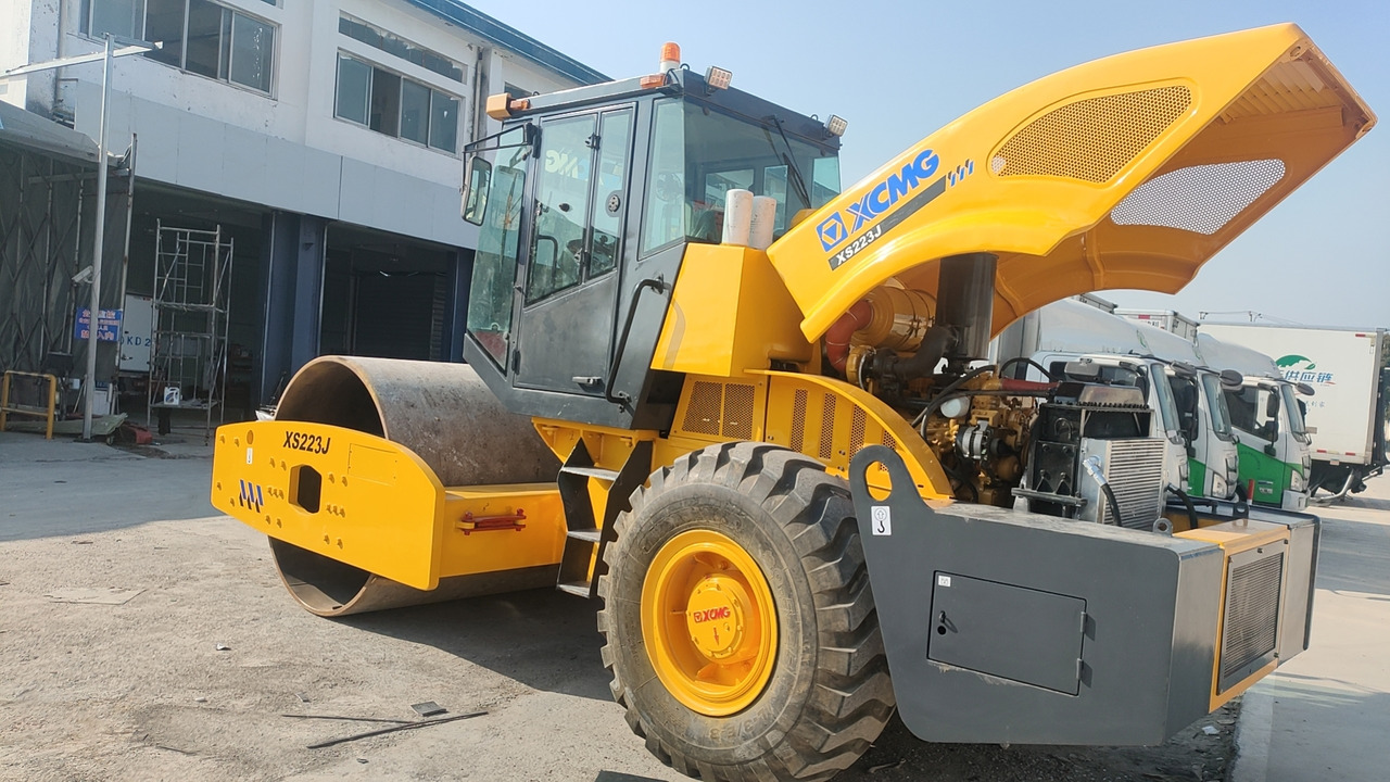 XCMG XS223J - Cestovni valjak: slika XCMG XS223J - Cestovni valjak XCMG XS223J - Cestovni valjak: slika XCMG XS223J - Cestovni valjak