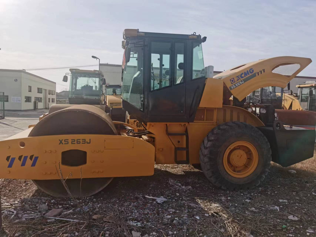 XCMG XS263J - Kompaktor: slika XCMG XS263J - Kompaktor XCMG XS263J - Kompaktor: slika XCMG XS263J - Kompaktor