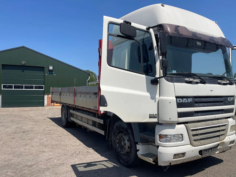 DAF CF 85 FLATBED TRUCK - Kamion s otvorenim sandukom: slika DAF CF 85 FLATBED TRUCK - Kamion s otvorenim sandukom DAF CF 85 FLATBED TRUCK - Kamion s otvorenim sandukom: slika DAF CF 85 FLATBED TRUCK - Kamion s otvorenim sandukom