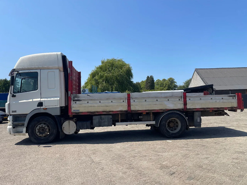 DAF CF 85 FLATBED TRUCK - Kamion s otvorenim sandukom: slika DAF CF 85 FLATBED TRUCK - Kamion s otvorenim sandukom DAF CF 85 FLATBED TRUCK - Kamion s otvorenim sandukom: slika DAF CF 85 FLATBED TRUCK - Kamion s otvorenim sandukom
