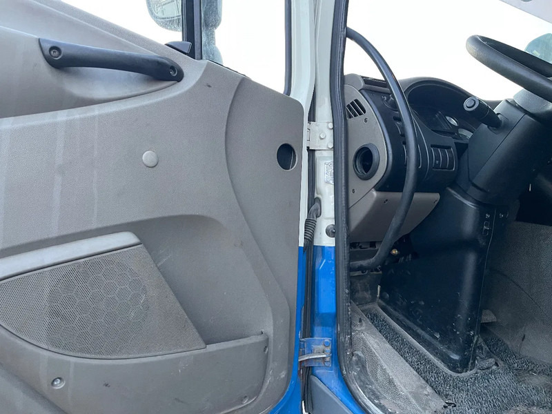 Tegljač DAF CF 85 Tractor unit: slika Tegljač DAF CF 85 Tractor unit