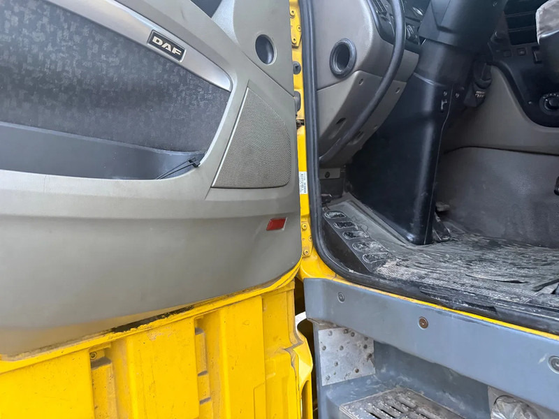 Tegljač DAF XF 105.460 Tractor unit: slika Tegljač DAF XF 105.460 Tractor unit Tegljač DAF XF 105.460 Tractor unit: slika Tegljač DAF XF 105.460 Tractor unit