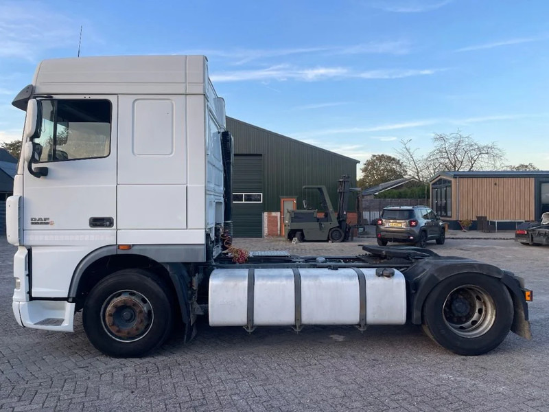 DAF XF 105.510 Tractor - Tegljač: slika DAF XF 105.510 Tractor - Tegljač DAF XF 105.510 Tractor - Tegljač: slika DAF XF 105.510 Tractor - Tegljač
