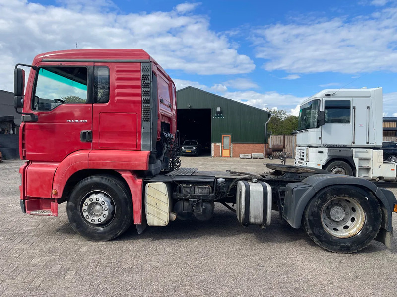 MAN TGA 18.430 Tractor unit - Tegljač: slika MAN TGA 18.430 Tractor unit - Tegljač MAN TGA 18.430 Tractor unit - Tegljač: slika MAN TGA 18.430 Tractor unit - Tegljač