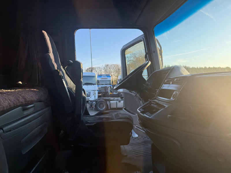 Tegljač Mercedes-Benz Actros 1844 3 pedals: slika Tegljač Mercedes-Benz Actros 1844 3 pedals Tegljač Mercedes-Benz Actros 1844 3 pedals: slika Tegljač Mercedes-Benz Actros 1844 3 pedals