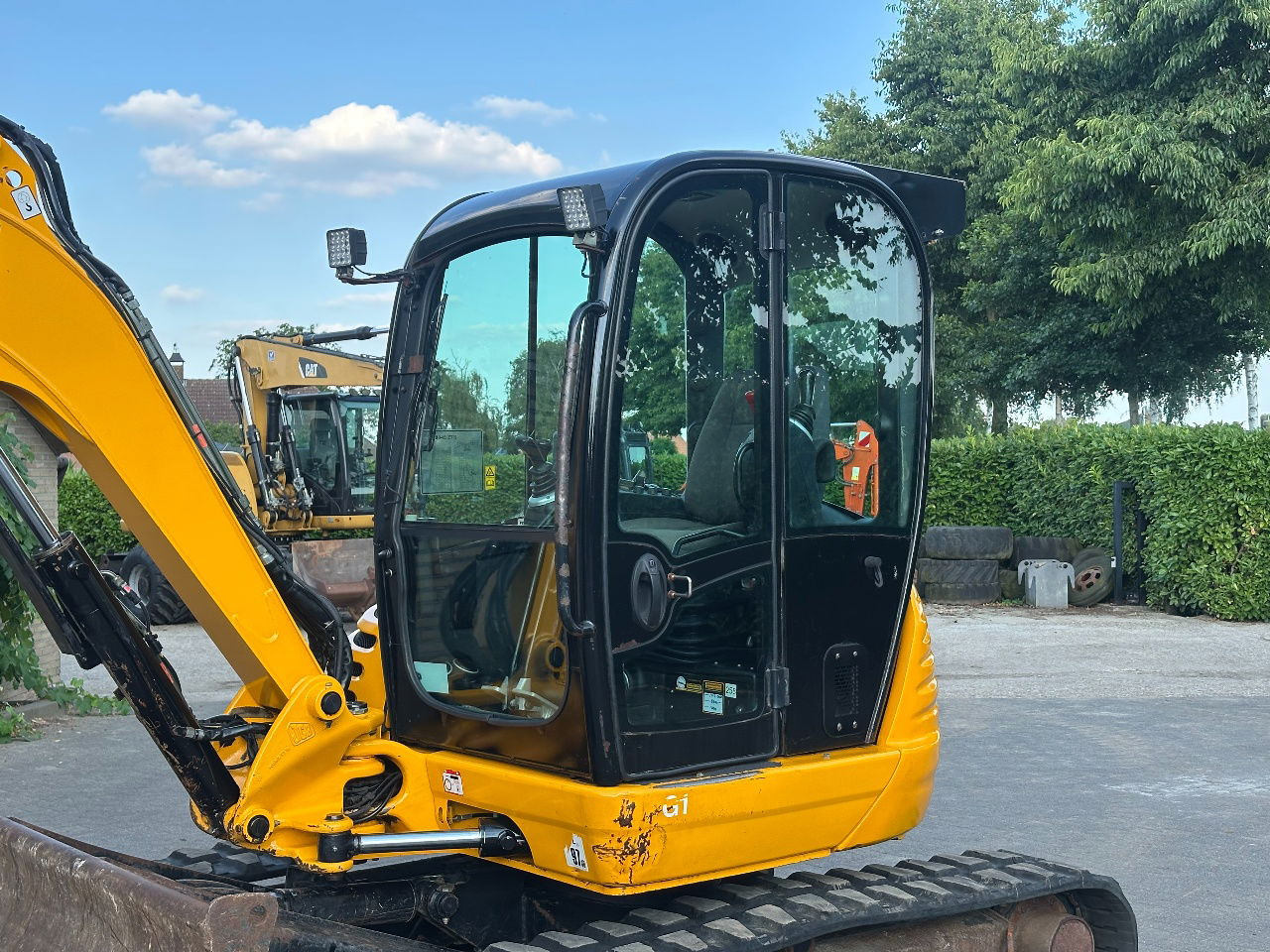 JCB 8045 ZTS - Mini bager: slika JCB 8045 ZTS - Mini bager JCB 8045 ZTS - Mini bager: slika JCB 8045 ZTS - Mini bager