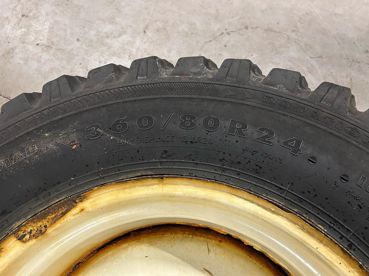 Andre TRI 2 Vinterdekk - Kompletan kotač za Poljoprivredni strojevi: slika Andre TRI 2 Vinterdekk - Kompletan kotač za Poljoprivredni strojevi Andre TRI 2 Vinterdekk - Kompletan kotač za Poljoprivredni strojevi: slika Andre TRI 2 Vinterdekk - Kompletan kotač za Poljoprivredni strojevi