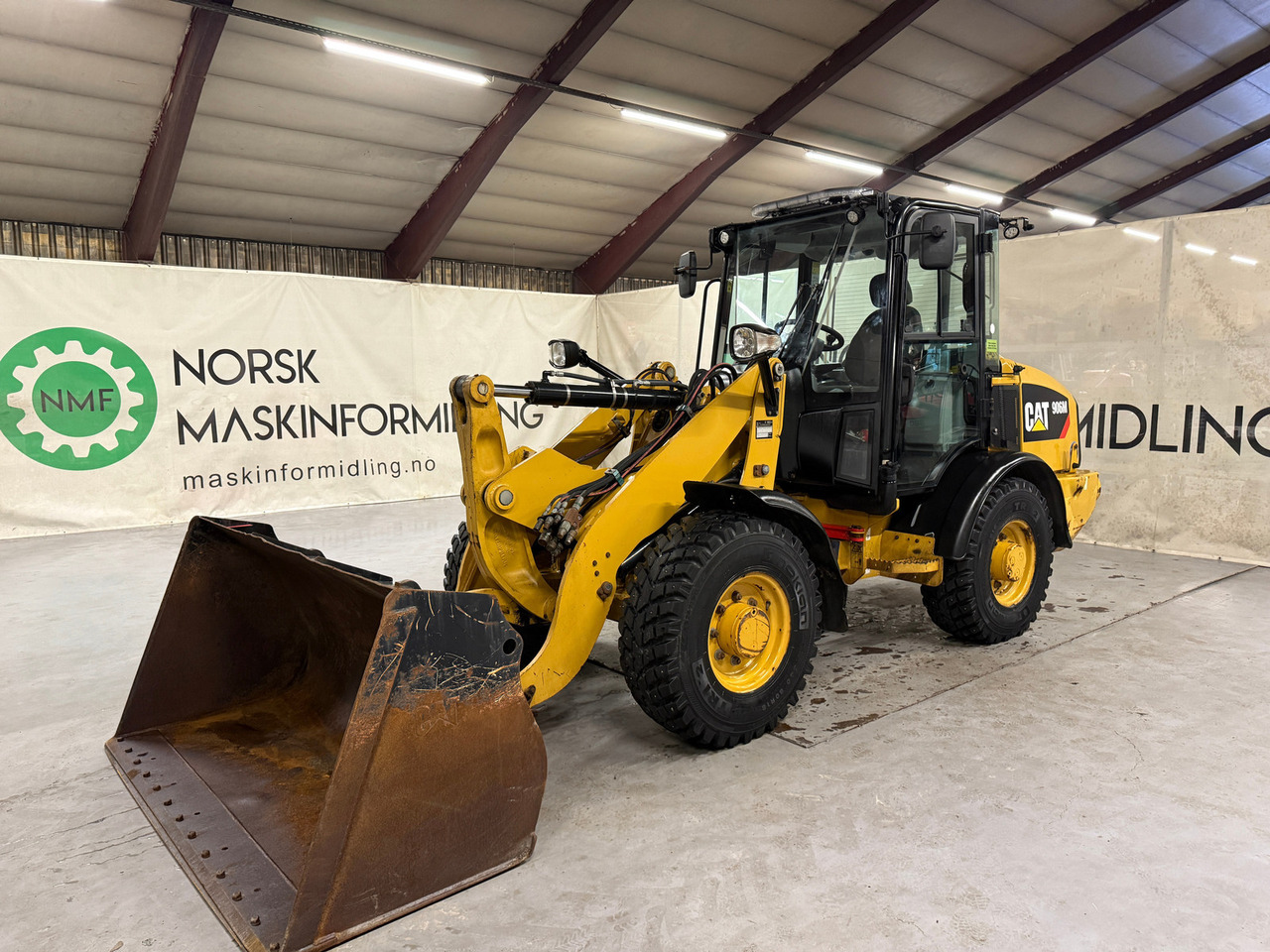 Cat 906M High Flow, 40 km/t med skuff og plog # TIL LEIE# - Utovarivač na kotačima: slika Cat 906M High Flow, 40 km/t med skuff og plog # TIL LEIE# - Utovarivač na kotačima Cat 906M High Flow, 40 km/t med skuff og plog # TIL LEIE# - Utovarivač na kotačima: slika Cat 906M High Flow, 40 km/t med skuff og plog # TIL LEIE# - Utovarivač na kotačima