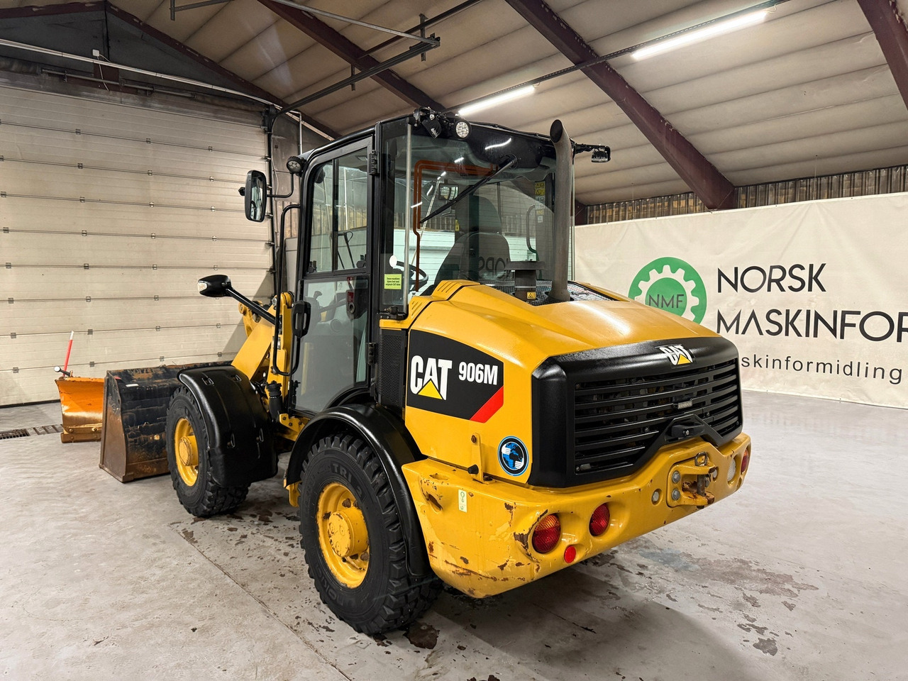 Cat 906M High Flow, 40 km/t med skuff og plog # TIL LEIE# - Utovarivač na kotačima: slika Cat 906M High Flow, 40 km/t med skuff og plog # TIL LEIE# - Utovarivač na kotačima Cat 906M High Flow, 40 km/t med skuff og plog # TIL LEIE# - Utovarivač na kotačima: slika Cat 906M High Flow, 40 km/t med skuff og plog # TIL LEIE# - Utovarivač na kotačima