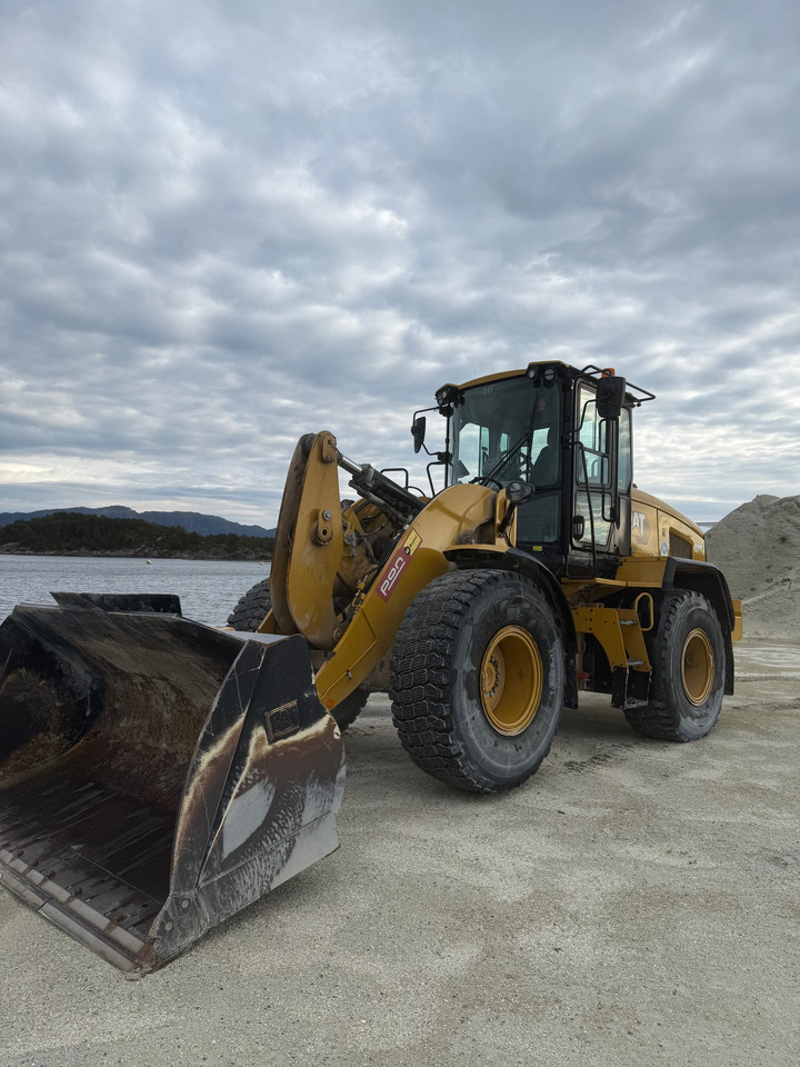 Cat 930M - Utovarivač na kotačima: slika Cat 930M - Utovarivač na kotačima Cat 930M - Utovarivač na kotačima: slika Cat 930M - Utovarivač na kotačima