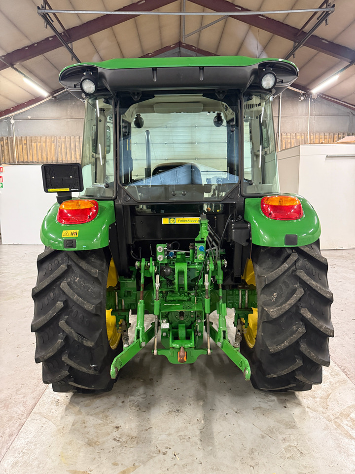 John Deere 5075E - Traktor: slika John Deere 5075E - Traktor John Deere 5075E - Traktor: slika John Deere 5075E - Traktor