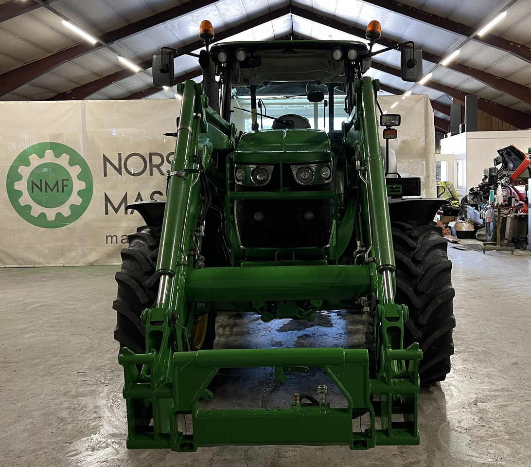 John Deere 6110 MC - Traktor: slika John Deere 6110 MC - Traktor John Deere 6110 MC - Traktor: slika John Deere 6110 MC - Traktor
